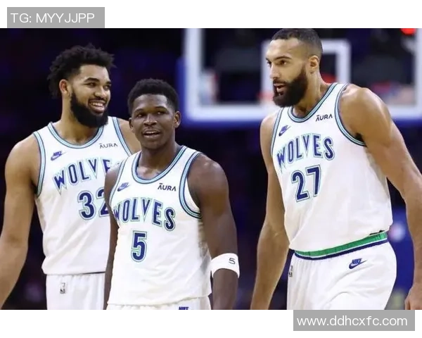 2016年勇士与独行侠激战回顾:篮球场上的巅峰对决与传奇瞬间 2016年勇士与独行侠激战回顾:篮球场上的巅峰对决与传奇瞬间