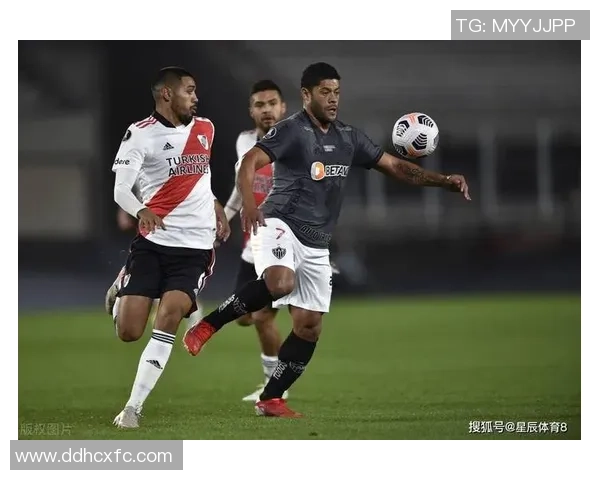 奥林匹亚与波特若的精彩对决揭示足球战术与团队合作的魅力 奥林匹亚与波特若的精彩对决揭示足球战术与团队合作的魅力