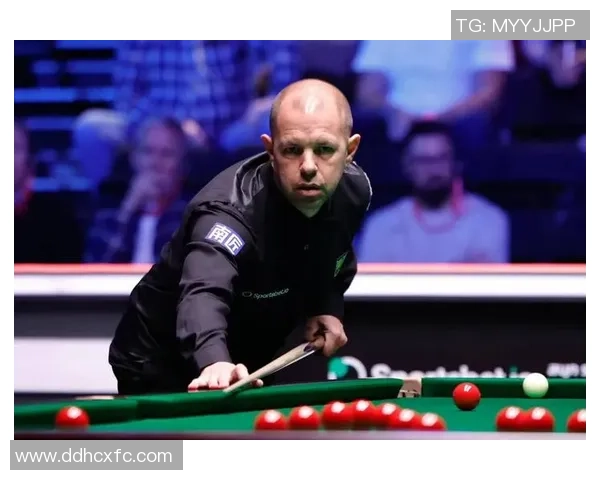 塞尔比与希金斯巅峰对决决赛精彩瞬间回顾与分析 塞尔比与希金斯巅峰对决决赛精彩瞬间回顾与分析